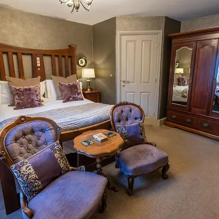 The Plough Bed & Breakfast 4*