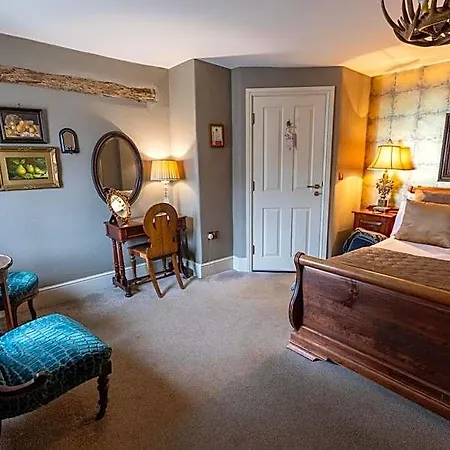 Bed & Breakfast The Plough 4*