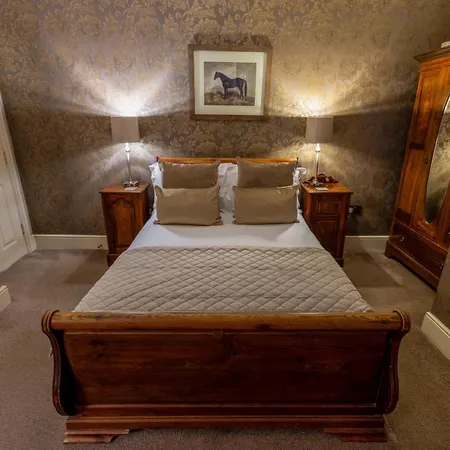 The Plough 4*
